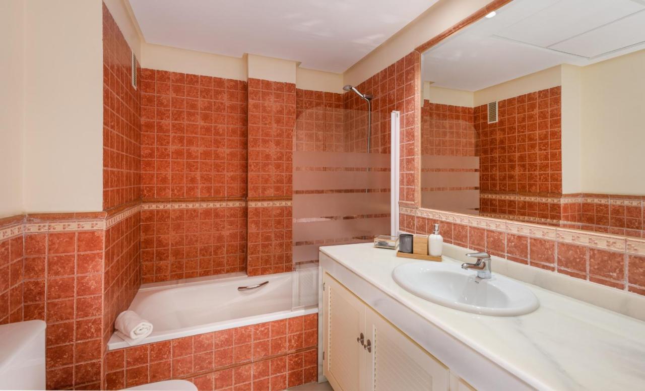 Colinas El Hacho 2320 Sea View Daire Manilva Dış mekan fotoğraf